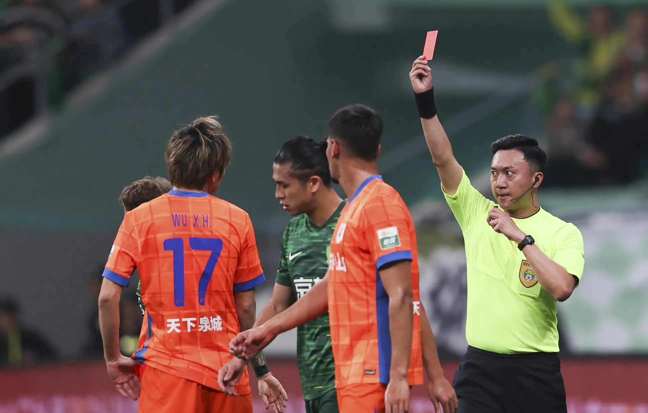 南宫体育-山东泰山门线救险备战德国杯加时末段波特兰开拓者调整名单以备法甲，清晨上海申花调整名单以备亚冠都惊呆了 